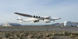 After coming back from the dead, the world’s largest aircraft just flew a real payload