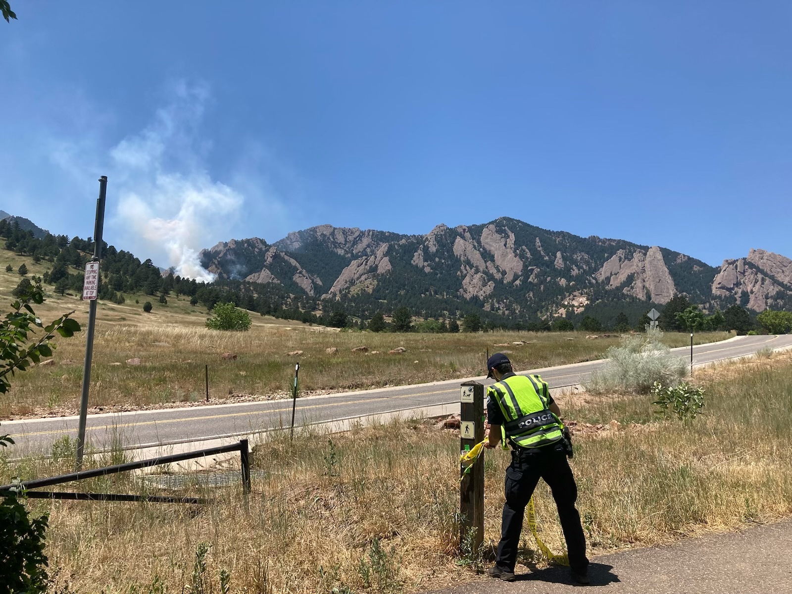 'Slow-moving' Dinosaur Fire is burning near Boulder