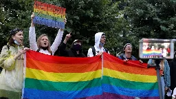 Moscow Police Raid Bars, Nightclubs As Part Of Crackdown On LGBT Community