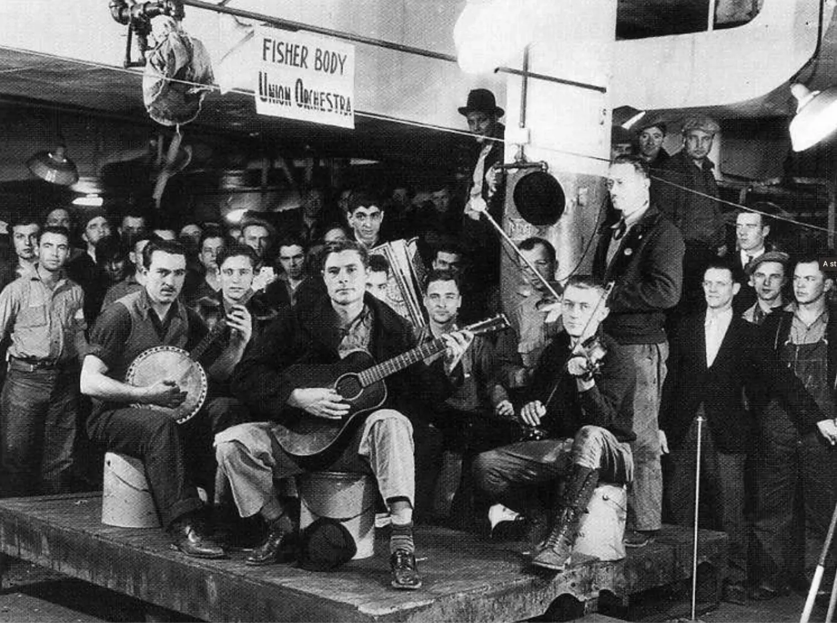 1936-sit-down-strike-uaw-members-occupying-flint-auto-body-plant-sh