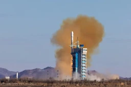 Long March 2C launches 4 PIESAT-2 commercial radar satellites