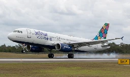 JetBlue accused of anti-union intimidation tactics at Orlando International Airport